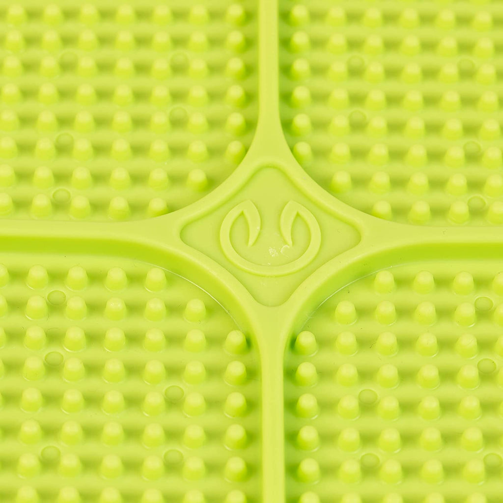 IQ Treat Spread Dog Peanut Butter & IQ Treat Mat Dog Lick Mat (100% Natural-Xylitol Free Peanut Butter for Dogs & IQ Treat Mat Dog Lick Mat for Dogs) Dog Treats, Dog Snacks & Dog Licking Mat